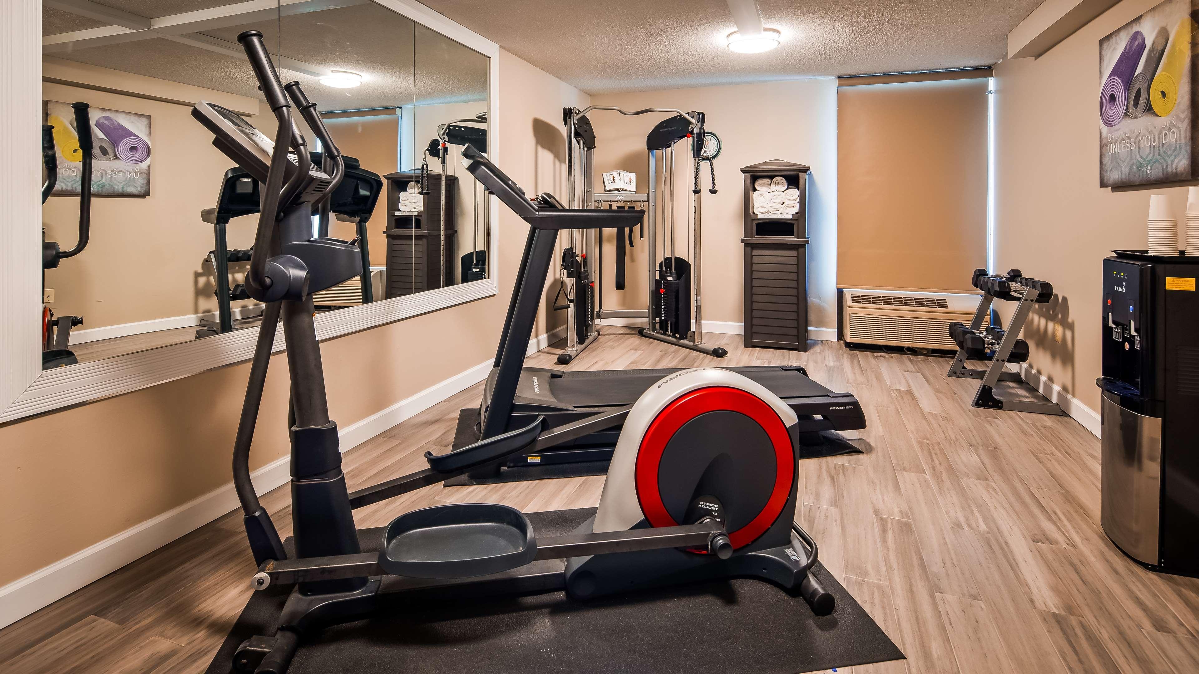 Best Western Plus Yadkin Valley Inn & Suites Jonesville Eksteriør bilde