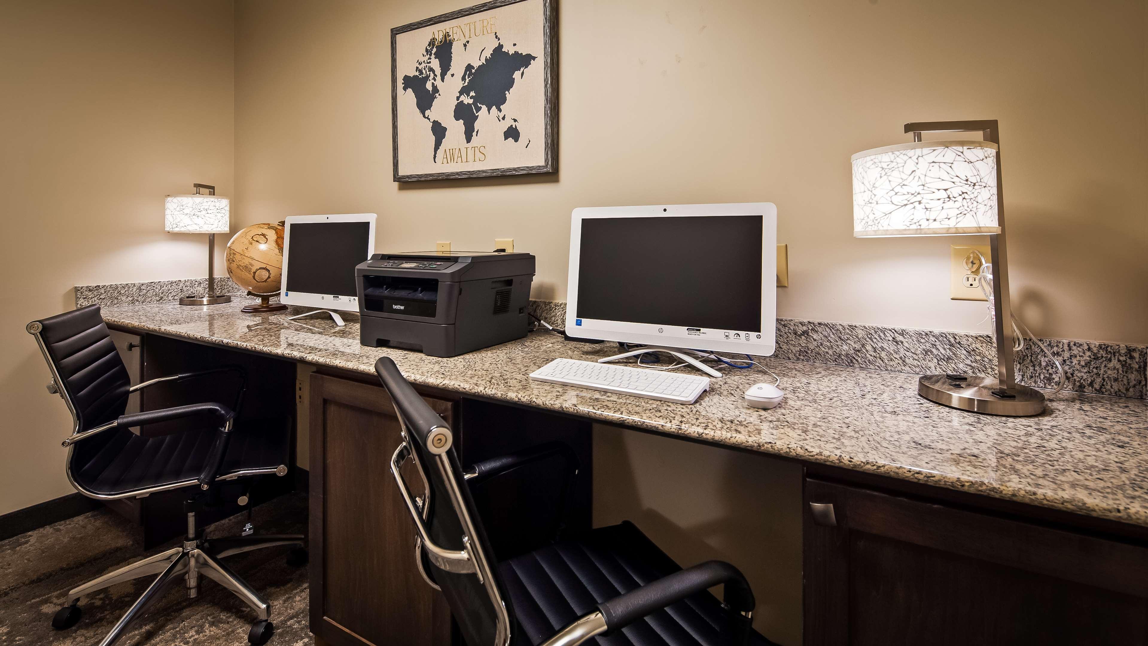 Best Western Plus Yadkin Valley Inn & Suites Jonesville Eksteriør bilde