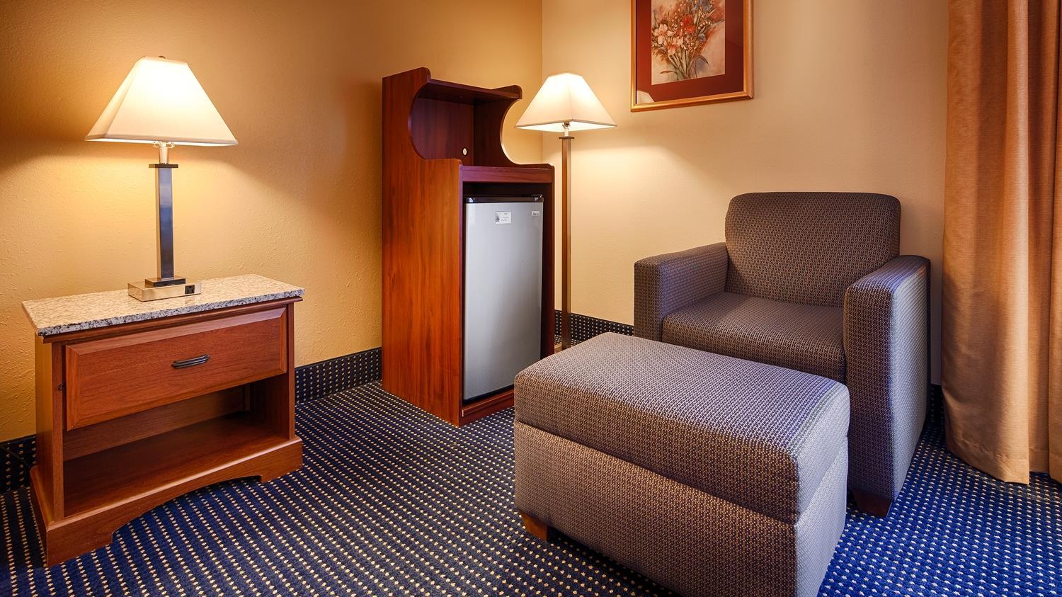 Best Western Plus Yadkin Valley Inn & Suites Jonesville Eksteriør bilde