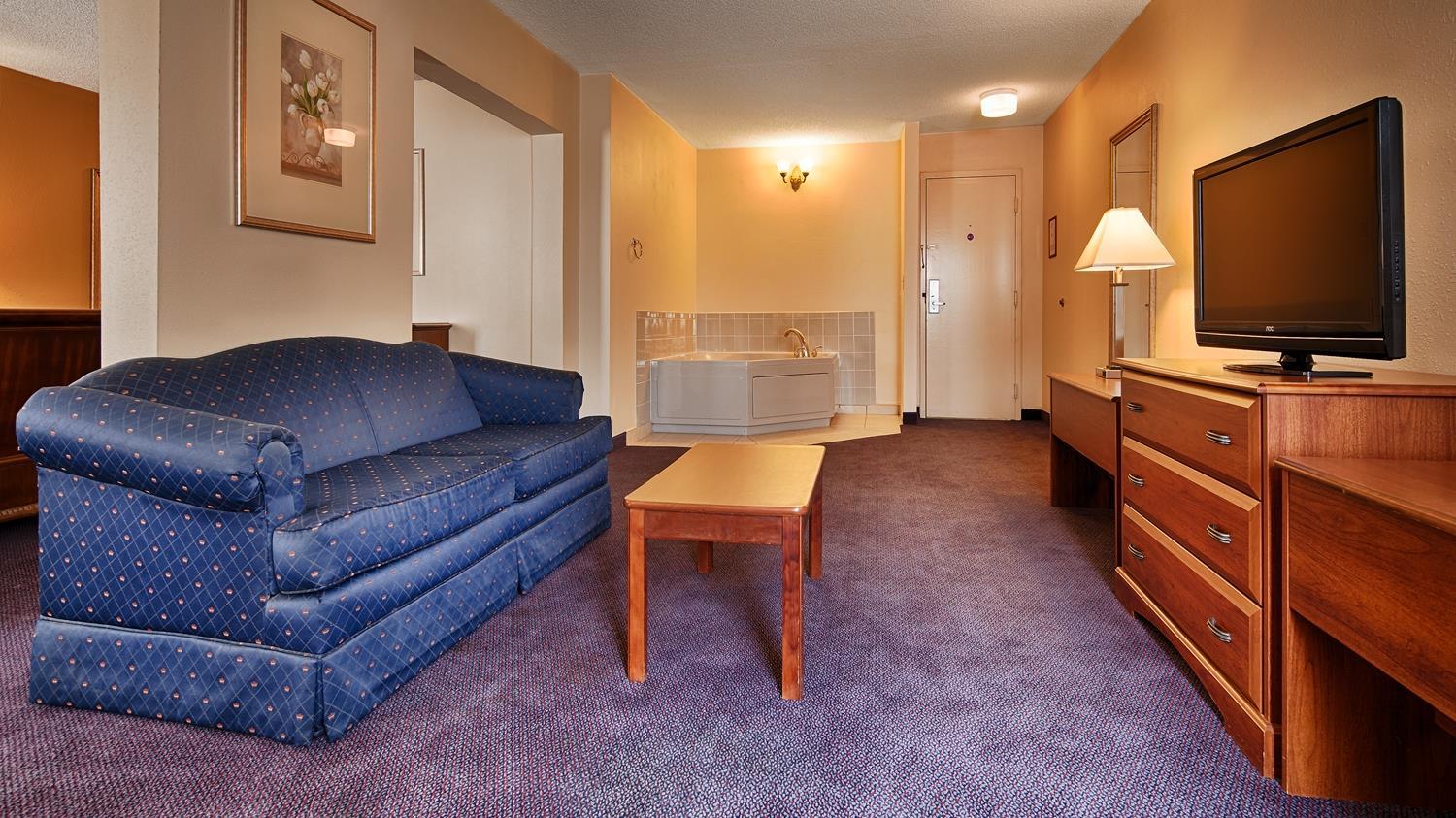Best Western Plus Yadkin Valley Inn & Suites Jonesville Eksteriør bilde