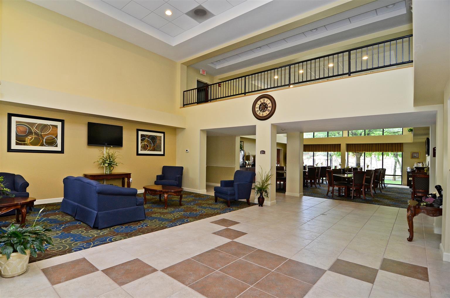 Best Western Plus Yadkin Valley Inn & Suites Jonesville Interiør bilde