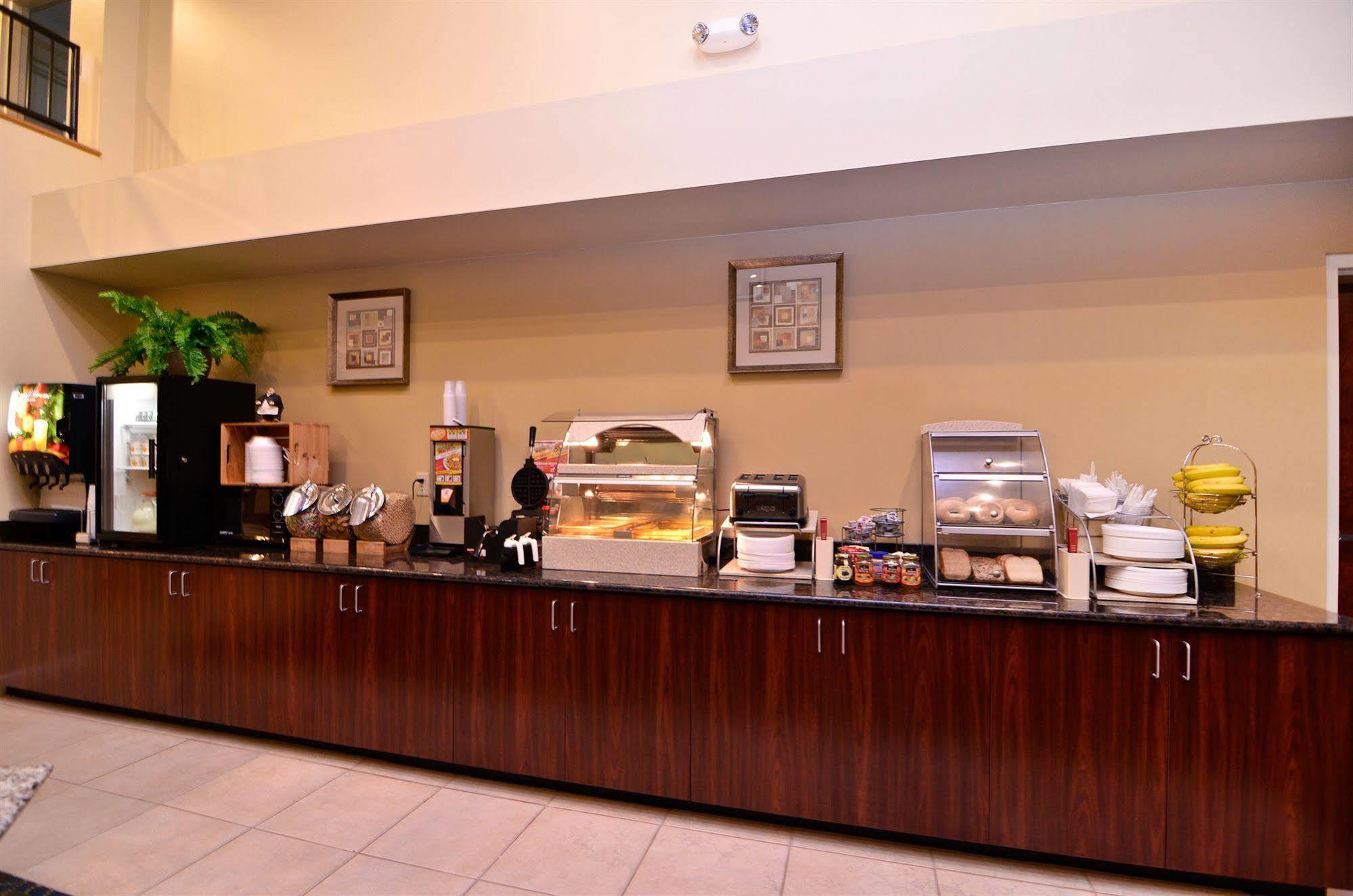 Best Western Plus Yadkin Valley Inn & Suites Jonesville Eksteriør bilde